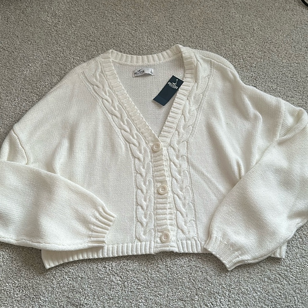 BNWT Hollister Cable Knit Cardigan